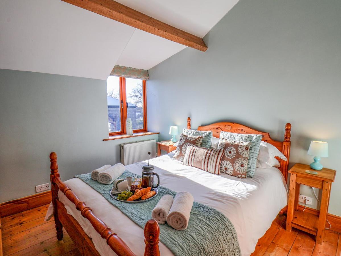 Hayloft Cottage Staintondale Екстер'єр фото