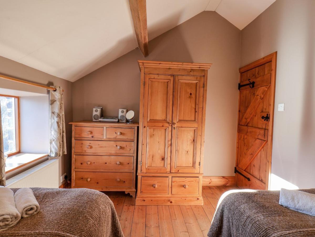 Hayloft Cottage Staintondale Екстер'єр фото