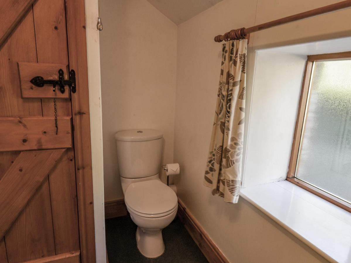 Hayloft Cottage Staintondale Екстер'єр фото