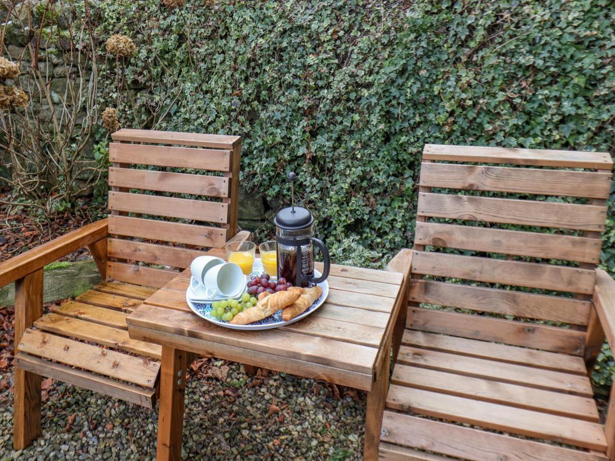 Hayloft Cottage Staintondale Екстер'єр фото